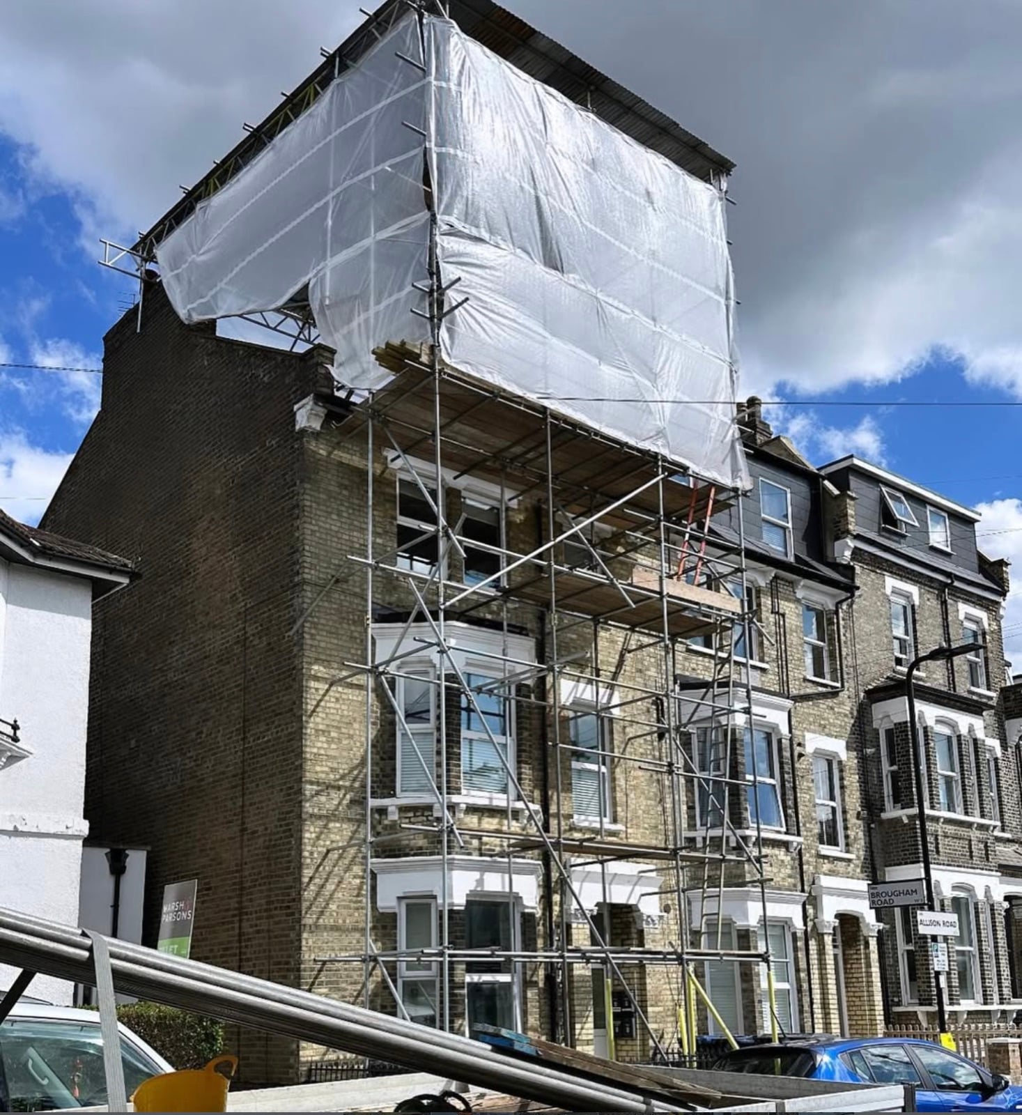 Roofline access scaffolding, London — Rocket Scaffolding